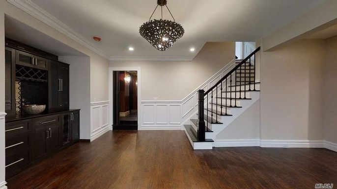 Interior, Pendant Lights, Recessed Lighting, Wood Texture Flooring