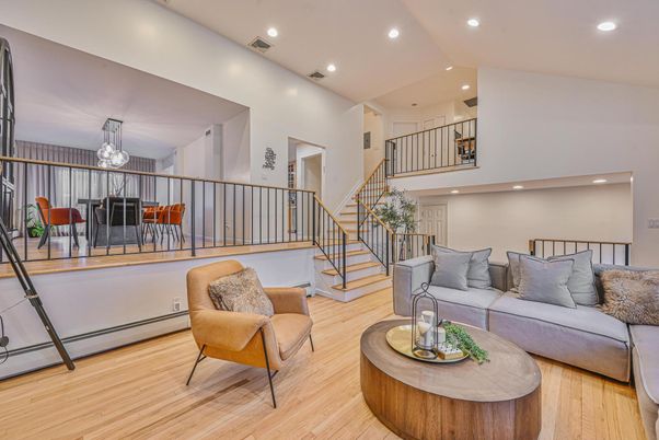 Chandelier, Dining room, Interior, Living room, Recessed Lighting, Wood Texture Flooring