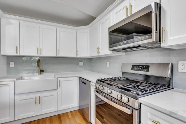 Interior, Kitchen, Stainless Steel Appliances, Wood Texture Flooring