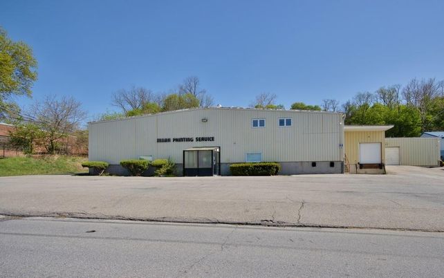Attached, Exterior, Facade, Modern