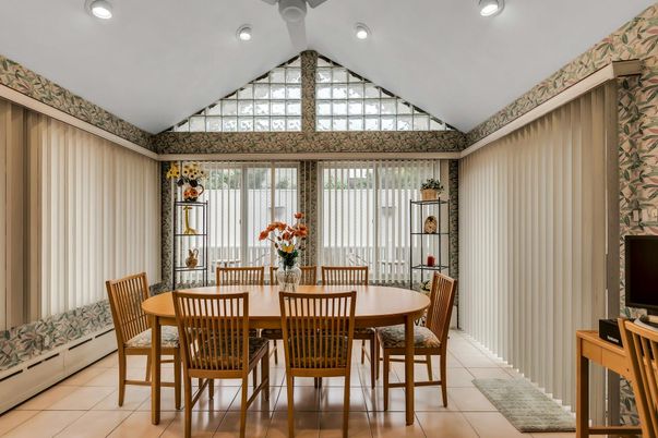 Dining room, Interior, Recessed Lighting