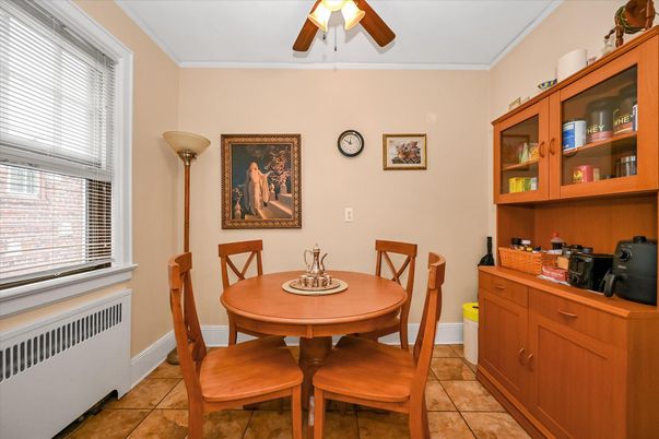 Dining room, Interior