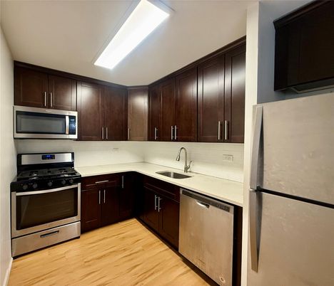 Interior, Kitchen, Stainless Steel Appliances, Wood Texture Flooring