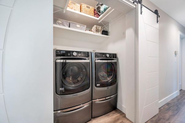 Interior, Washer, Wood Texture Flooring