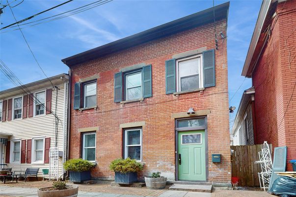 Exterior, Facade, Brick Facade, Rowhouse
