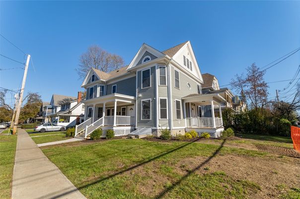 Backyard, Exterior, Facade, Queen Anne Victorian