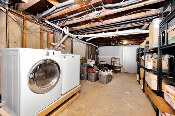 Interior, Washer, Wooden Beams, Wooden Ceilings