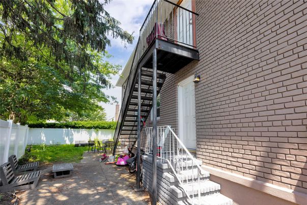 Exterior, Water