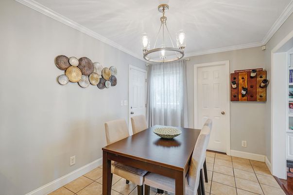 Dining room, Interior, Pendant Lights