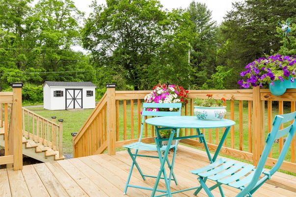 Backyard, Exterior