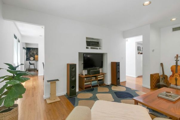 Interior, Living room, Recessed Lighting, Wood Texture Flooring