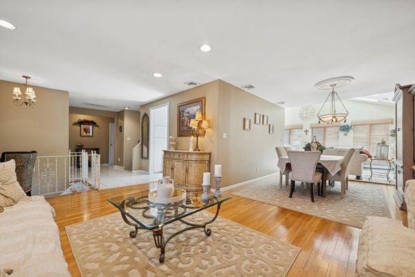 Chandelier, Dining room, Interior, Recessed Lighting, Wood Texture Flooring