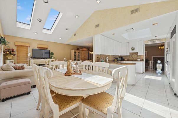 Dining room, Interior, Kitchen, Living room, Recessed Lighting