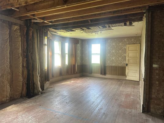 Empty room, Interior, Wooden Beams, Wood Texture Flooring
