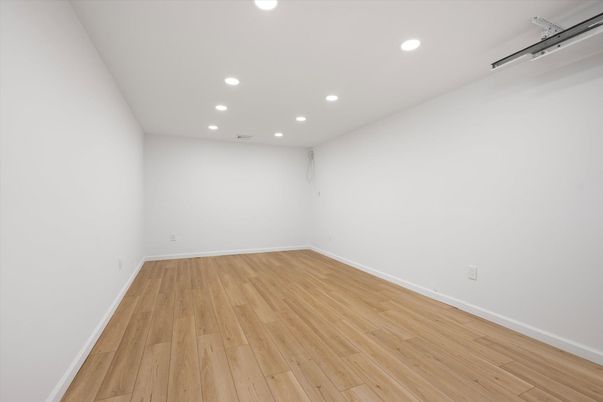 Empty room, Interior, Recessed Lighting, Wood Texture Flooring