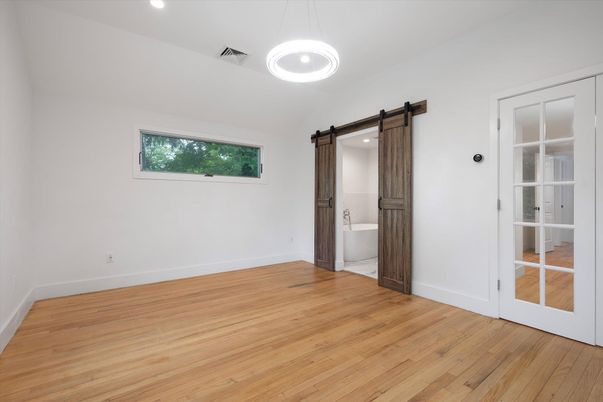 Empty room, Interior, Pendant Lights, Recessed Lighting, Wood Texture Flooring