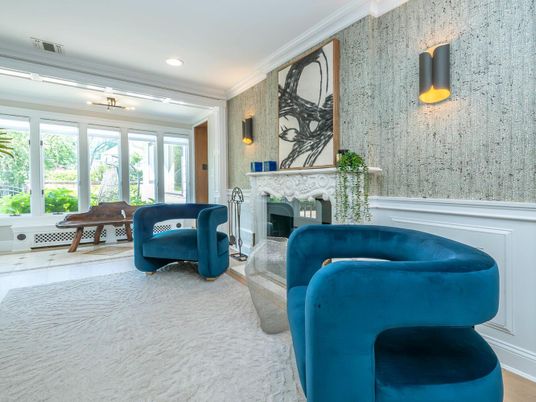 Fireplace, Interior, Recessed Lighting