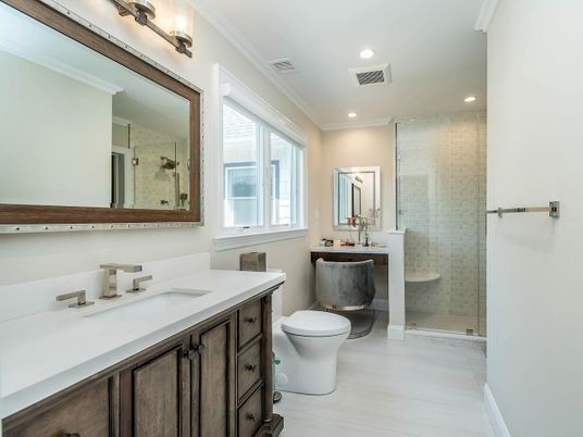 Bathroom, Interior, Recessed Lighting