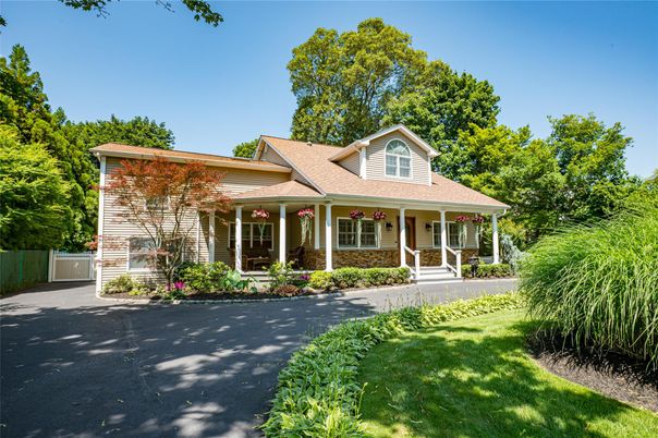 Exterior, Facade, Brick Facade, Cape Cod