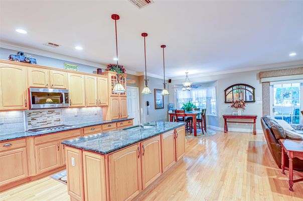Dining room, Interior, Kitchen, Pendant Lights, Recessed Lighting, Wood Texture Flooring