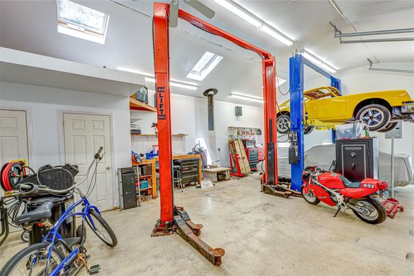 Garage, Interior, Recessed Lighting