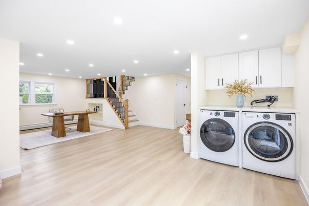 Dining room, Interior, Recessed Lighting, Washer, Wood Texture Flooring