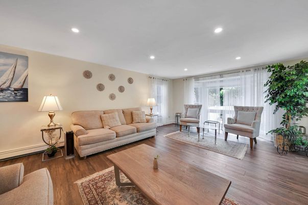 Interior, Living room, Recessed Lighting, Wood Texture Flooring