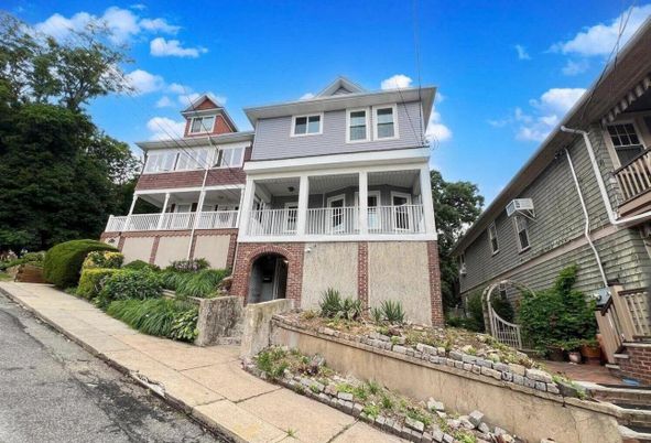 Exterior, Facade, Brick Facade, Queen Anne Victorian
