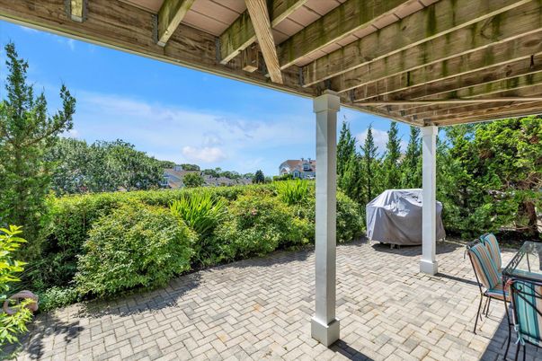 Exterior, Hot Tub