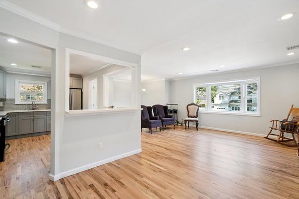 Interior, Recessed Lighting, Wood Texture Flooring