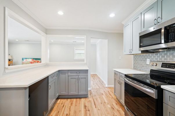 Interior, Kitchen, Recessed Lighting, Wood Texture Flooring