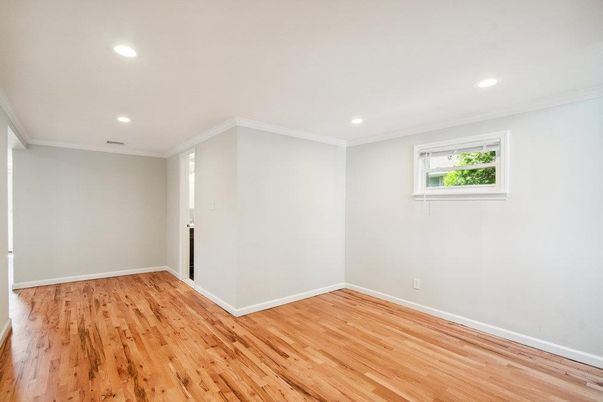 Empty room, Interior, Recessed Lighting, Wood Texture Flooring