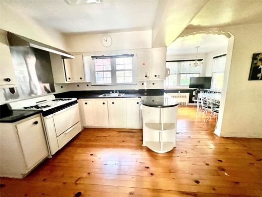 Chandelier, Dining room, Interior, Kitchen, Pendant Lights, Wood Texture Flooring