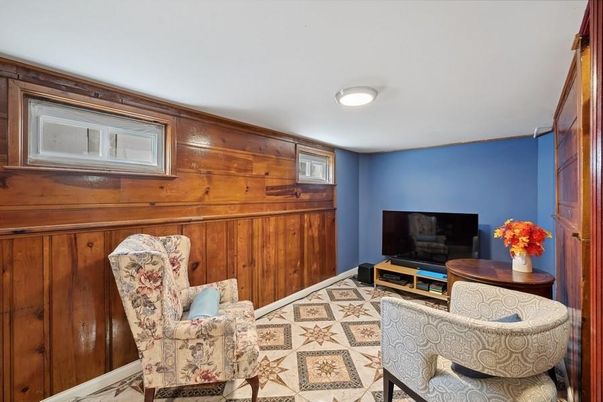Interior, Wooden Walls