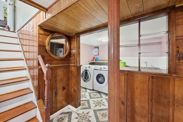 Interior, Washer, Wooden Ceilings