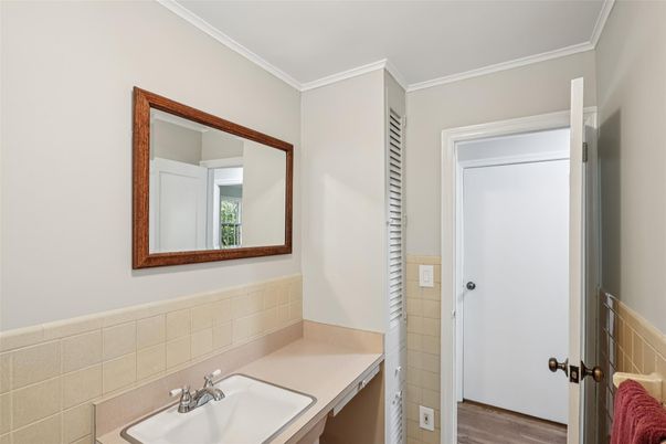 Bathroom, Interior, Wood Texture Flooring
