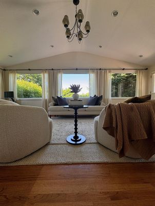 Chandelier, Interior, Living room, Recessed Lighting, Wood Texture Flooring