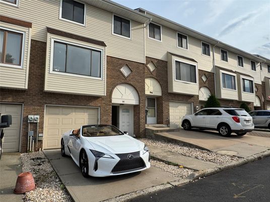 Attached, Exterior, Facade, Brick Facade, Rowhouse