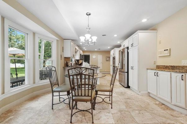 Chandelier, Dining room, Interior, Kitchen, Recessed Lighting