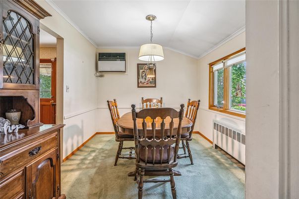 Dining room, Interior
