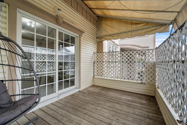 Exterior, Wood Texture Flooring