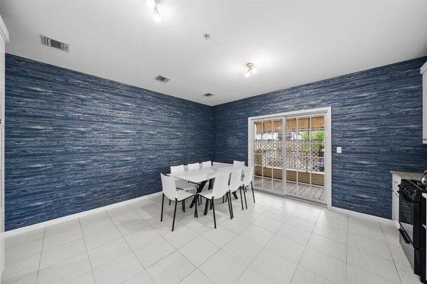 Dining room, Interior