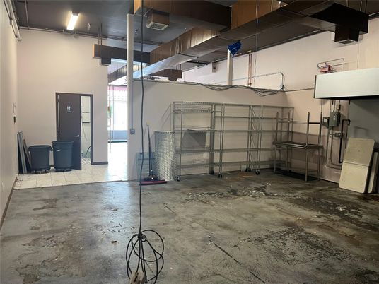 Garage, Interior