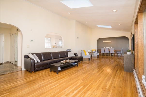 Dining room, Interior, Living room, Recessed Lighting, Wood Texture Flooring