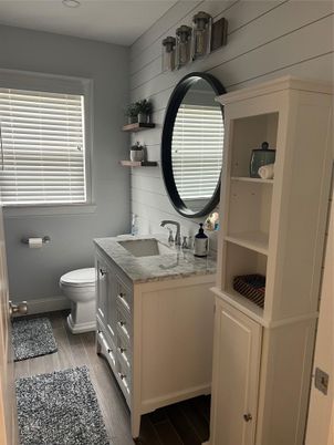 Bathroom, Dual Sink Vanities, Interior, Wood Texture Flooring