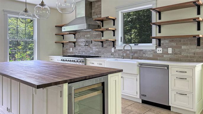 Interior, Kitchen, Pendant Lights, Stainless Steel Appliances