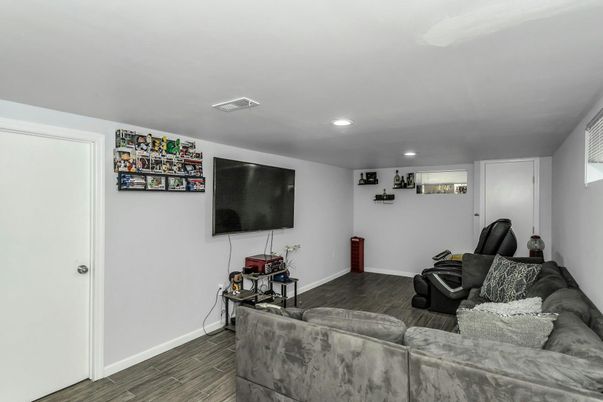 Interior, Living room, Recessed Lighting, Wood Texture Flooring
