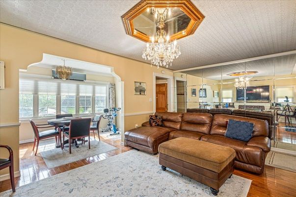 Chandelier, Dining room, Interior, Living room, Wood Texture Flooring