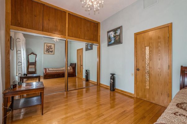 Chandelier, Interior, Wood Texture Flooring