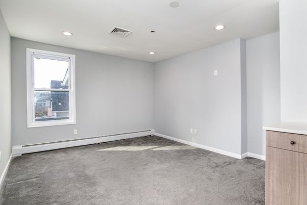 Empty room, Interior, Recessed Lighting